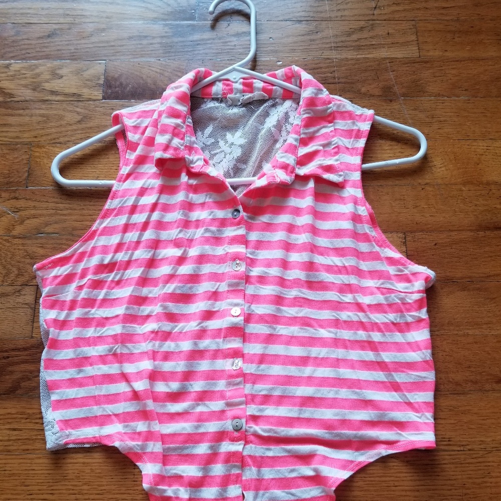 Hot Pink and White crop top.